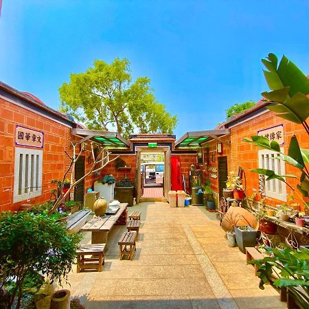彼岸古厝民宿-包棟優先--Biiann B&B Jinning Extérieur photo