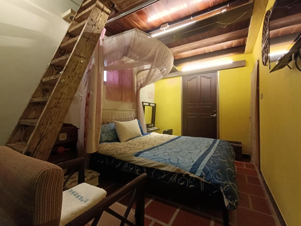 彼岸古厝民宿-包棟優先--Biiann B&B Jinning Extérieur photo