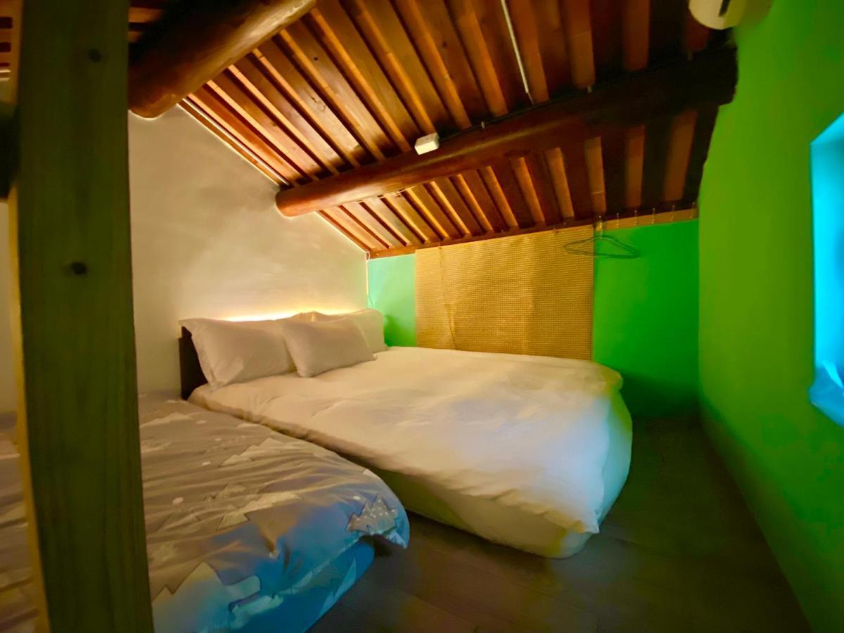 彼岸古厝民宿-包棟優先--Biiann B&B Jinning Extérieur photo