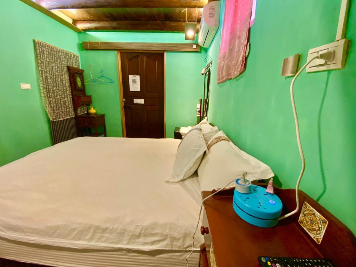 彼岸古厝民宿-包棟優先--Biiann B&B Jinning Extérieur photo