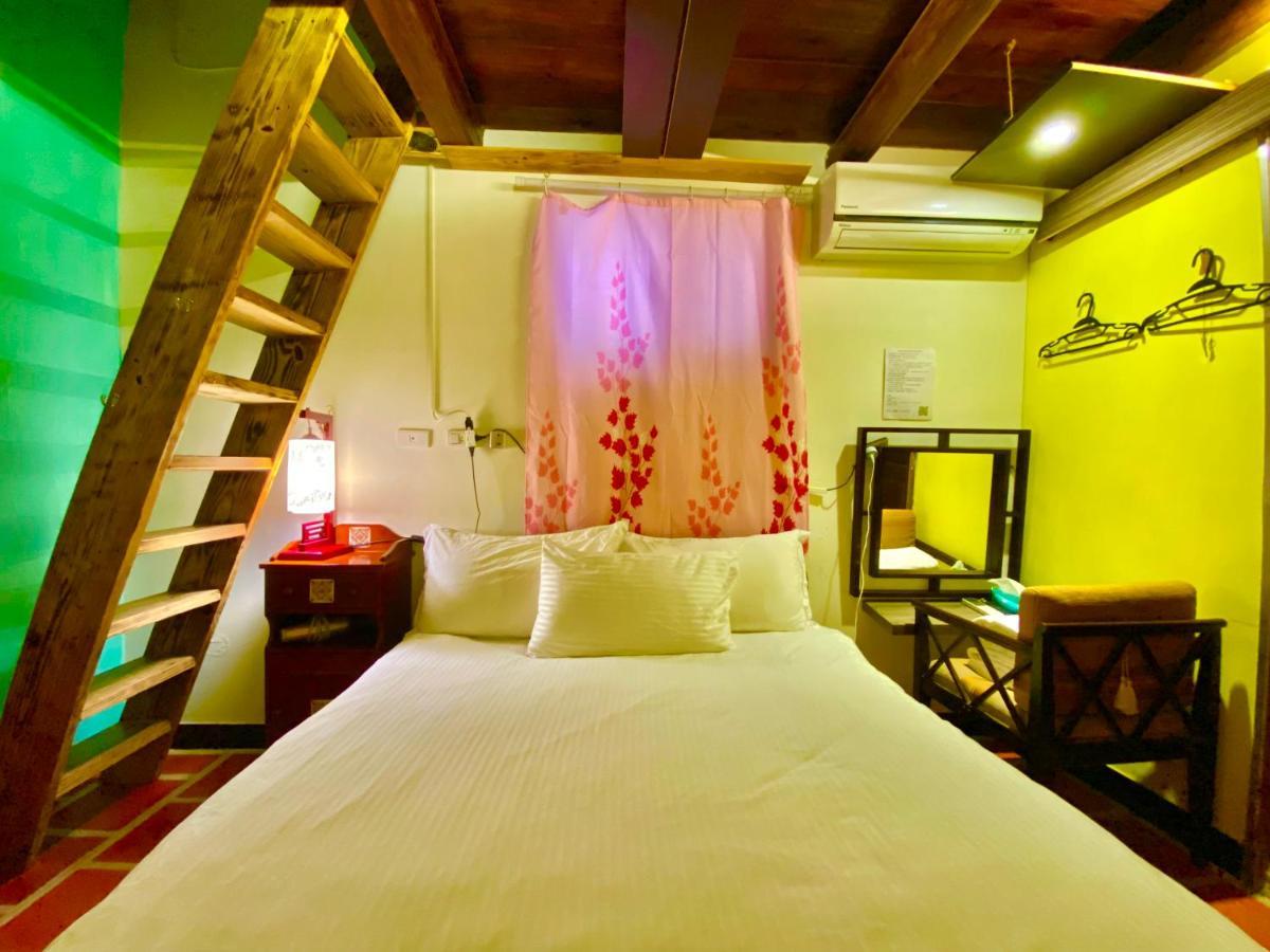 彼岸古厝民宿-包棟優先--Biiann B&B Jinning Extérieur photo