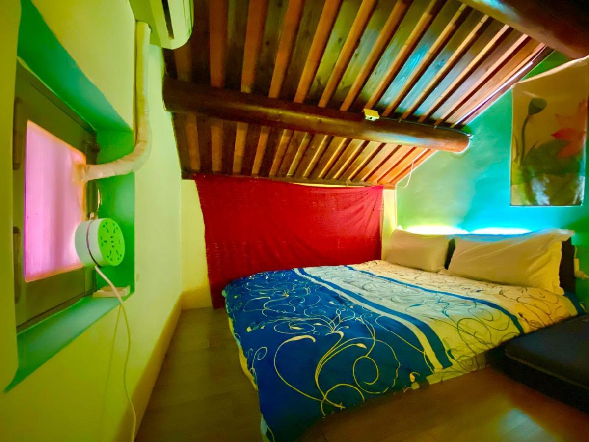 彼岸古厝民宿-包棟優先--Biiann B&B Jinning Extérieur photo