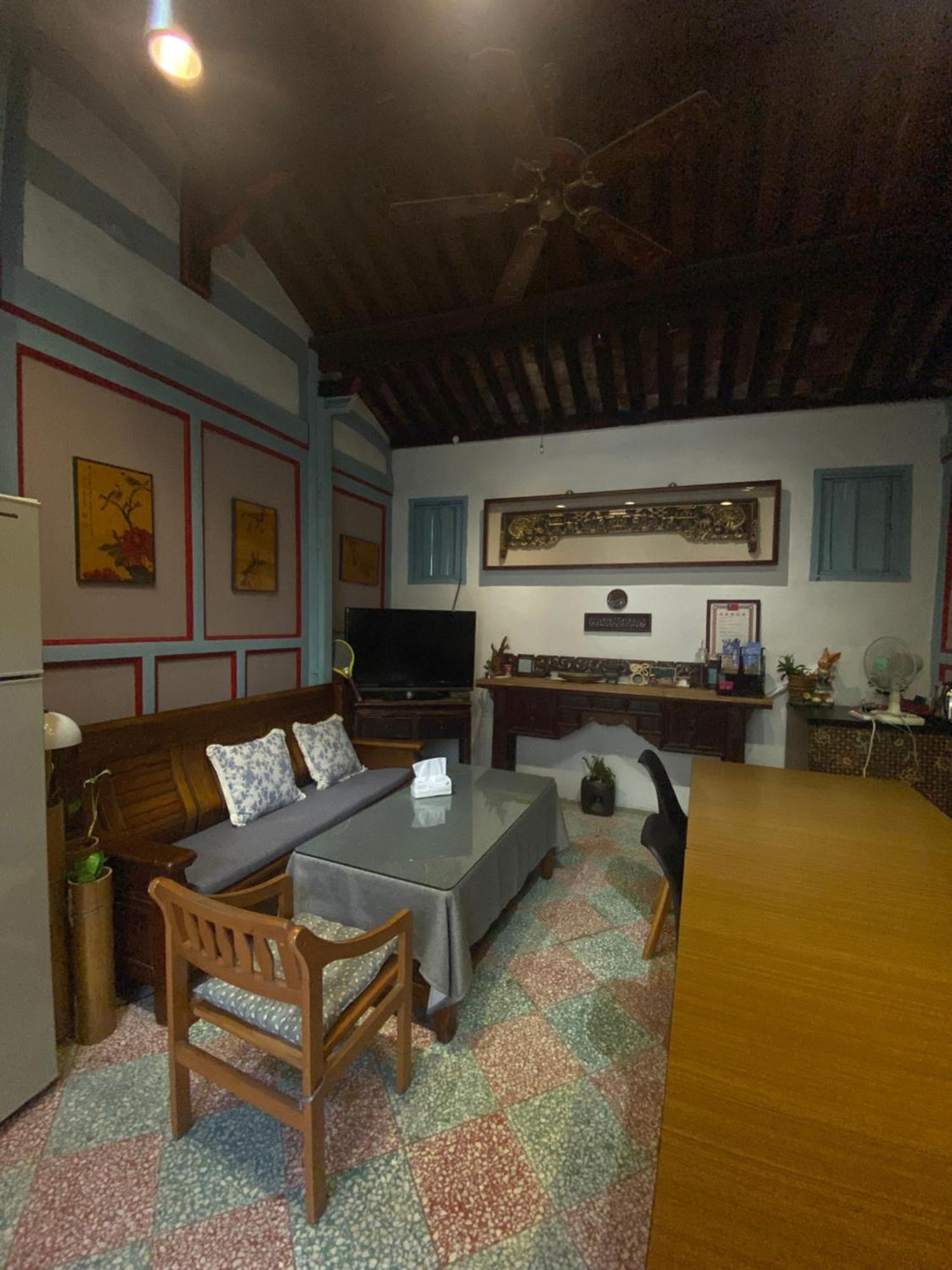 彼岸古厝民宿-包棟優先--Biiann B&B Jinning Extérieur photo