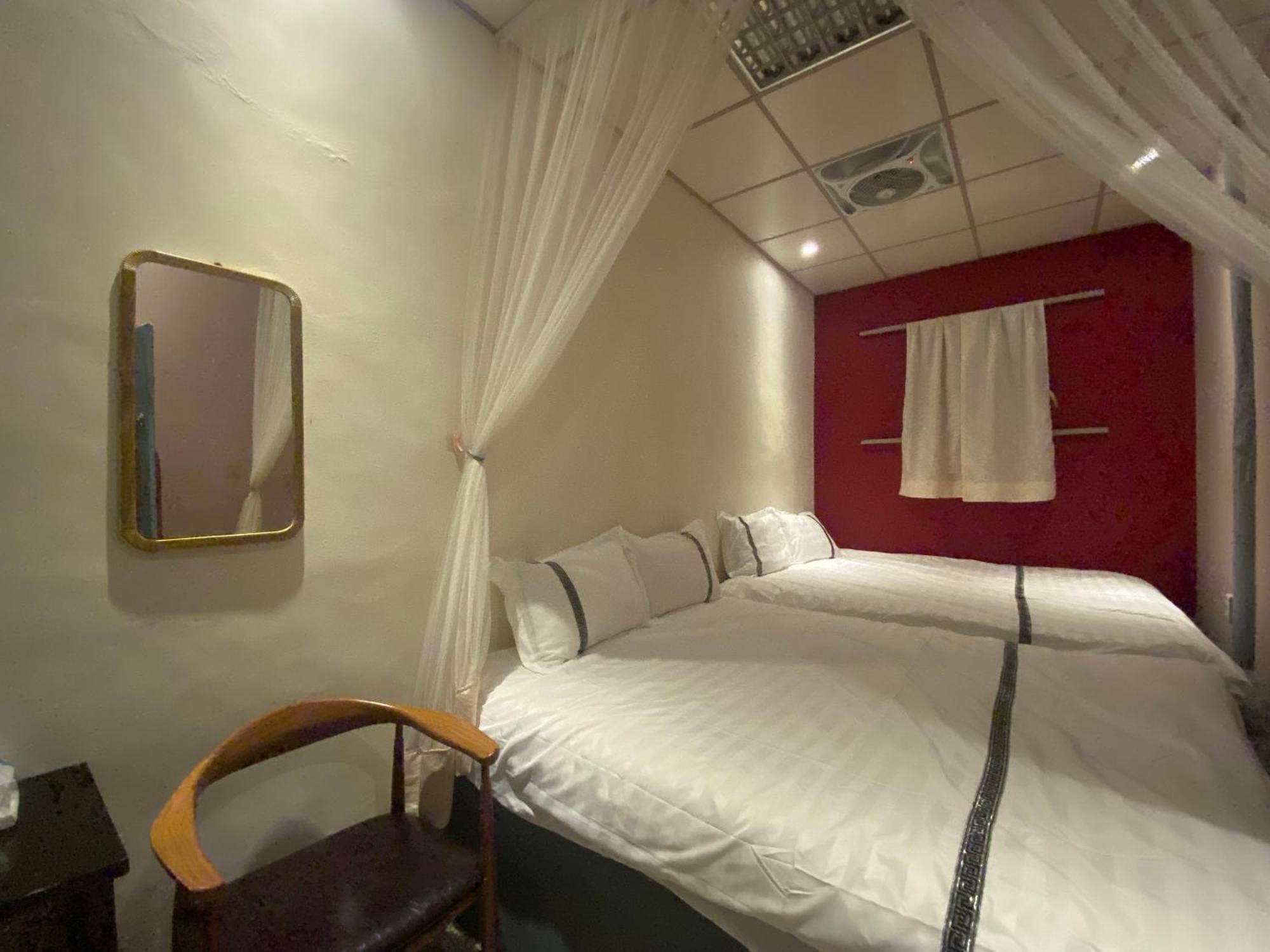 彼岸古厝民宿-包棟優先--Biiann B&B Jinning Extérieur photo